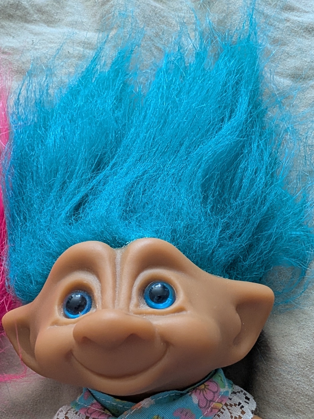 Vintage 1990s Ace Novelty Troll Doll Twin Set Pink & Blue Hair Matching Outfits - Picture 4 of 10